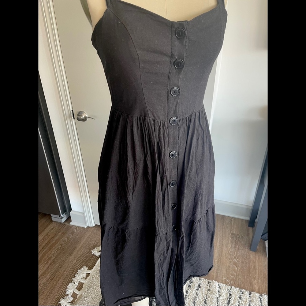 Urban Outfitters UO Black Tiered Midi Dress Button Front Size Medium